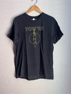 Tow’rs Band Tee size large